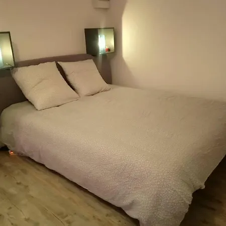Les Arranges Bed & Breakfast