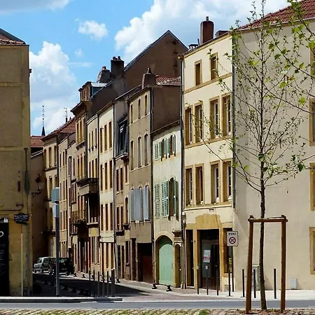 Les Arranges Bed & Breakfast